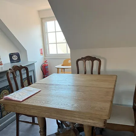 Jeanne Familial - Calme - Parking